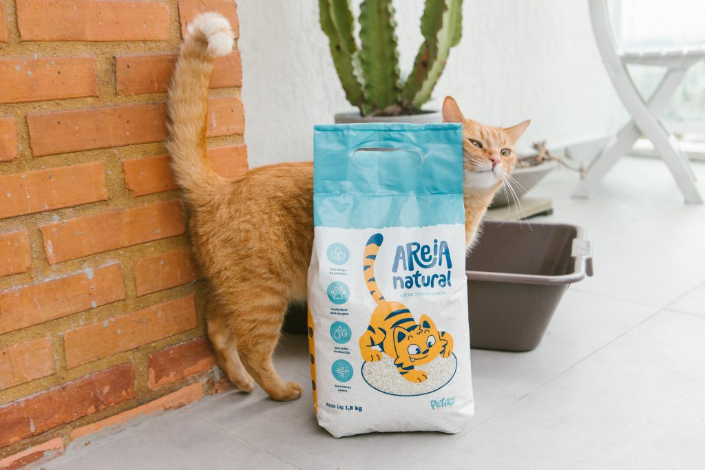 Areia Natural Ultra Absorvente enviada no BOX.Petiko para gatos